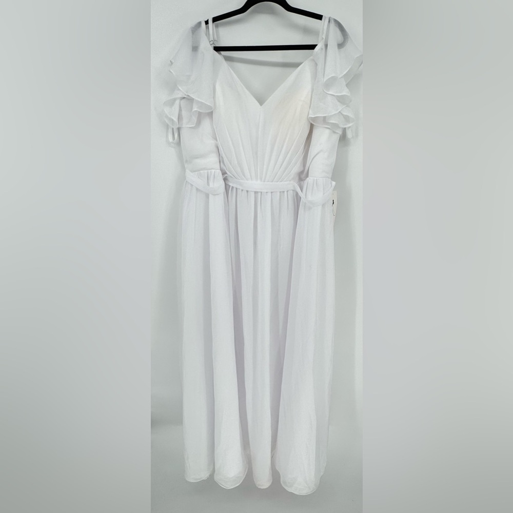 Women's Plus Size Cold Shoulder Long Chiffon Wedding Dress